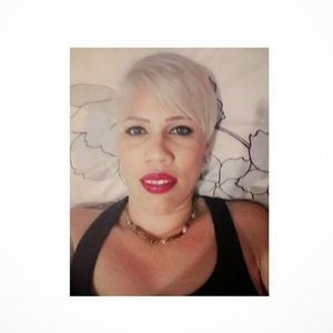 Meet your Posher, Yanira